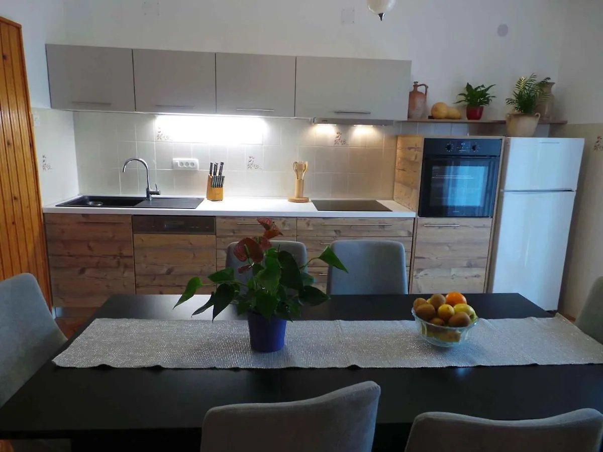 Apartment Lovran 15546 Opric
