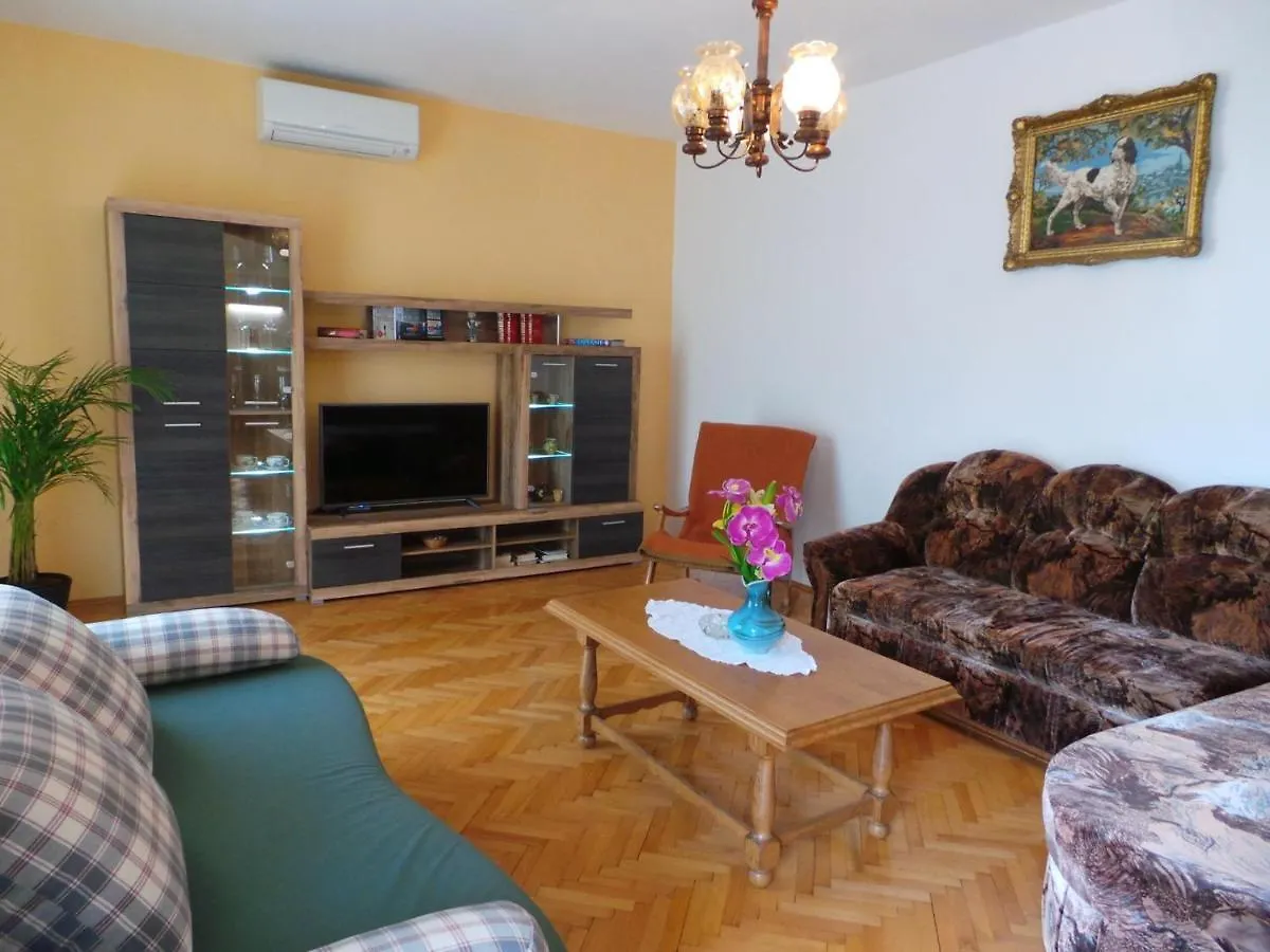 Apartment Lovran 15546 Opric